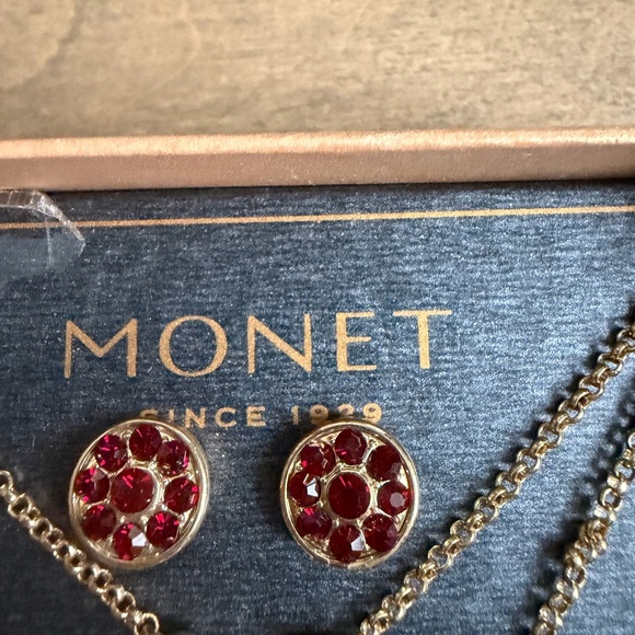 Monet Gold Necklace with Red Heart Pendant and Earrings - Picture 2 of 4